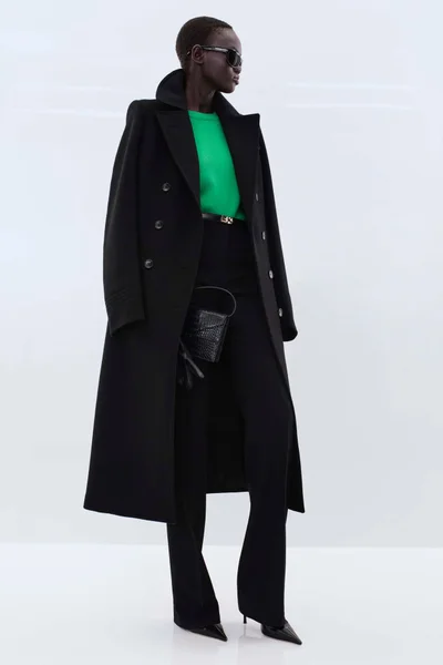 Look 19